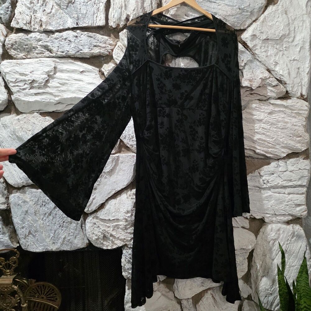 Cider Whimsigoth Black Sheer Floral Bell Sleeve Dress New Size 3XL Women's